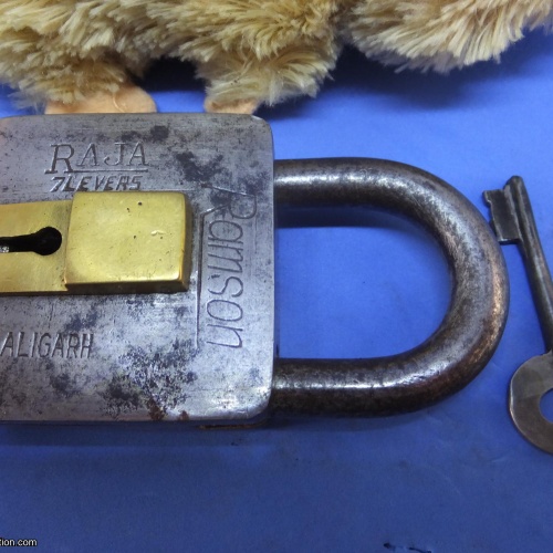 Trick Padlock #14 :  Aligarh 7 Levers Raja Ramson