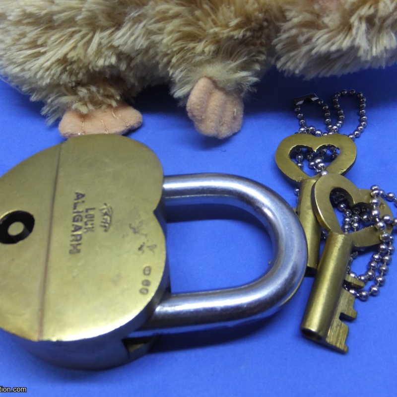 Trick Padlock #23 : Aligarh Heart