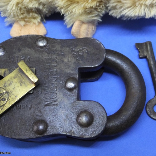 Trick Padlock #27 : 6 Levers Harrison No 134