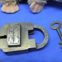 Trick Padlock #28 : "STANDARD BEST QUALITY"