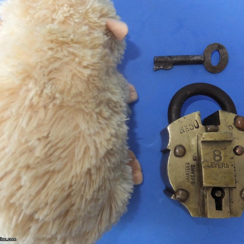 Trick Padlock #3 "GAMALOCK 8 Levers No 30 Guaranteed 15 Years"