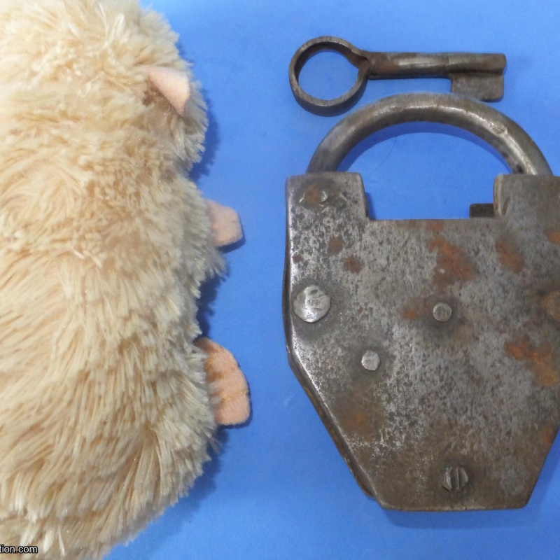 Trick Padlock #4 "757"