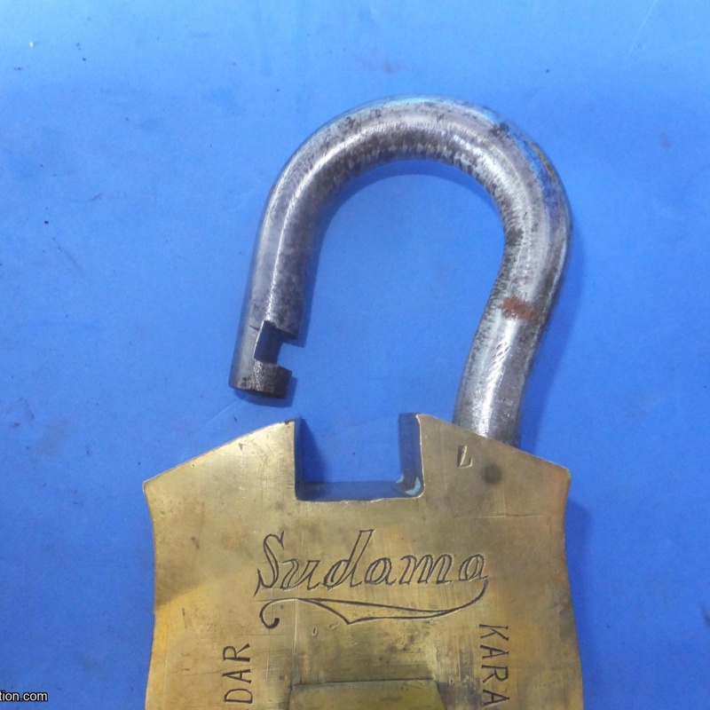 Trick Padlock #10 "K.R.Subbiahnadar Sudama Karai Kudi 6 Levers"