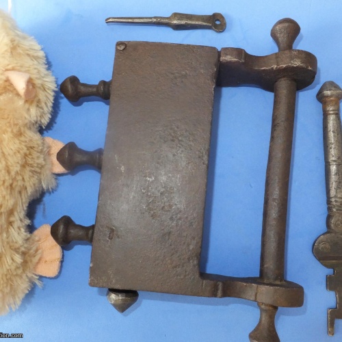 Trick Padlock #15 No markings - Heavy