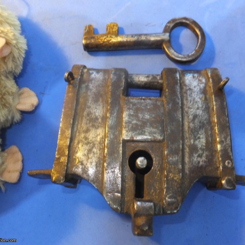 Trick Padlock #37 - Large