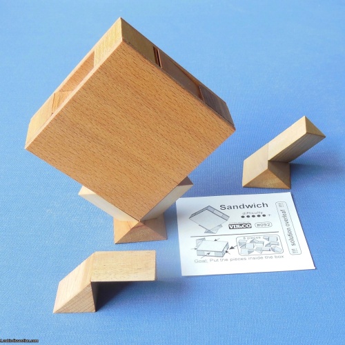 Sandwich puzzle by Vinco