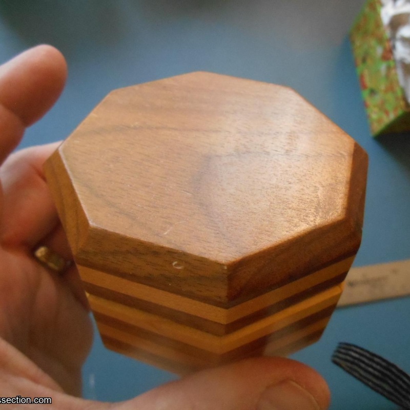 The Octagon Box  Akio Kamei, B&P #08-G7330