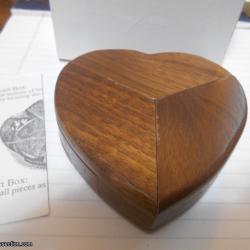 Heart Box, B&P  07-7113