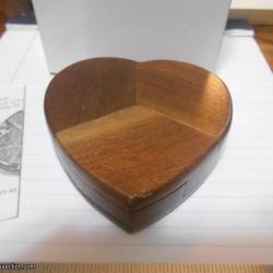 Heart Box, B&P  07-7113