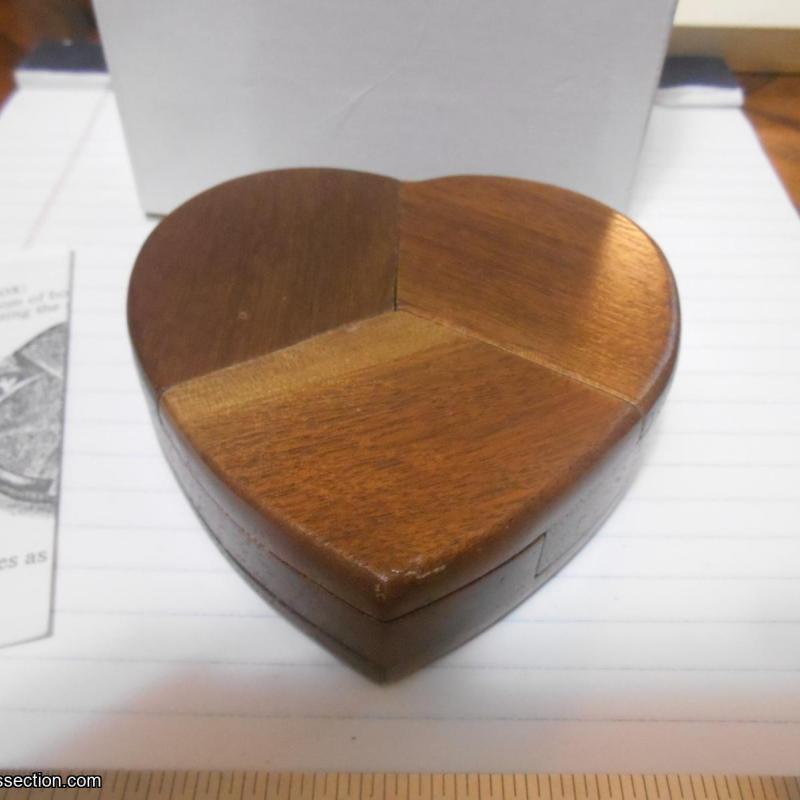 Heart Box, B&P  07-7113