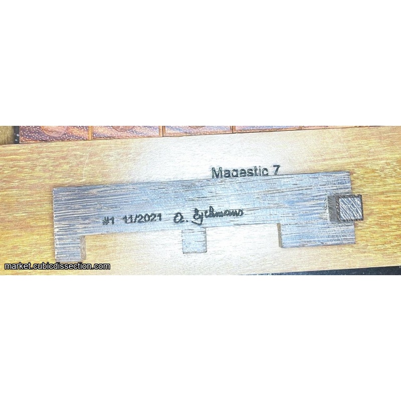 Majestic 7 by Alfons Eyckmans