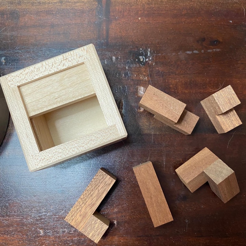 Half Lid Box