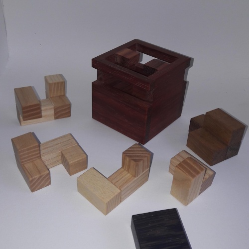 HYDRANT - Alexander Magyarics