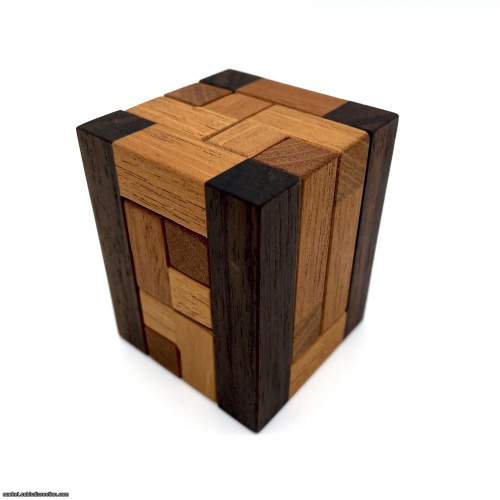 Ring Case by Osanori Yamamoto