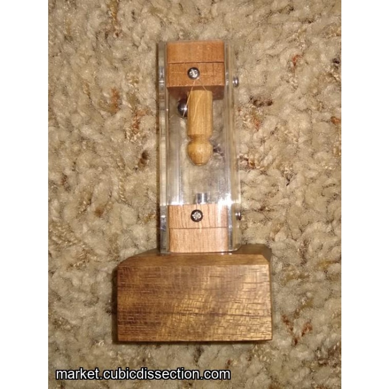 Houdini's Torture Cell - Mr. Puzzle