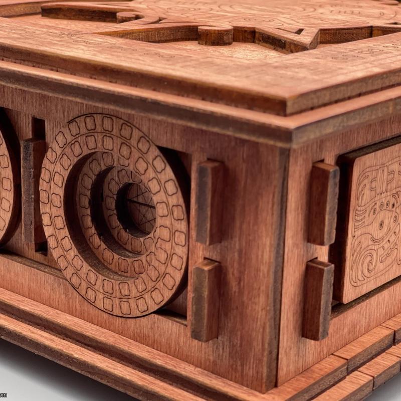 Mayan Box by Benno