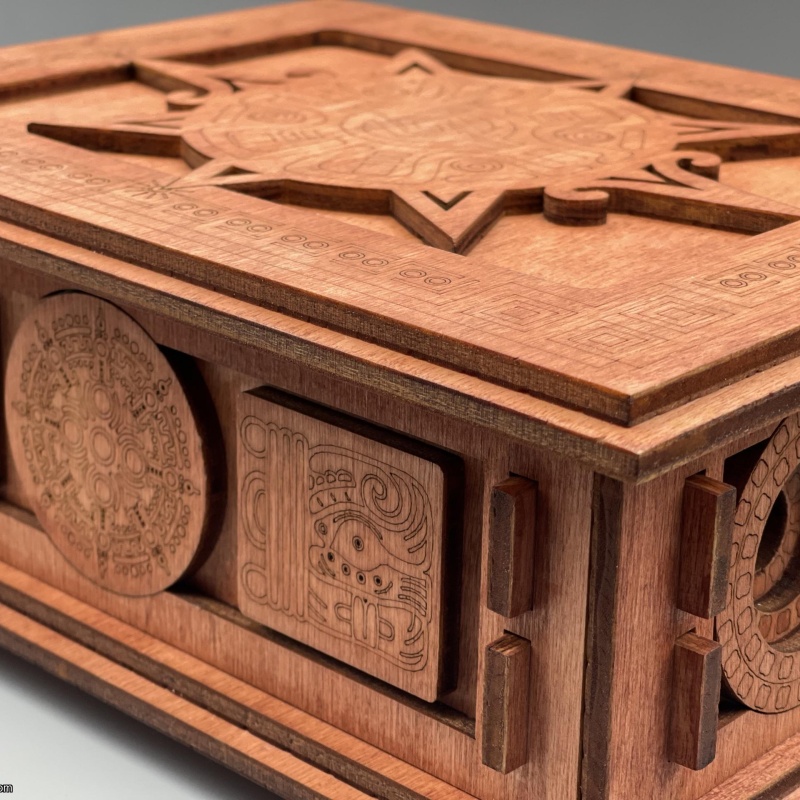 Mayan Box by Benno