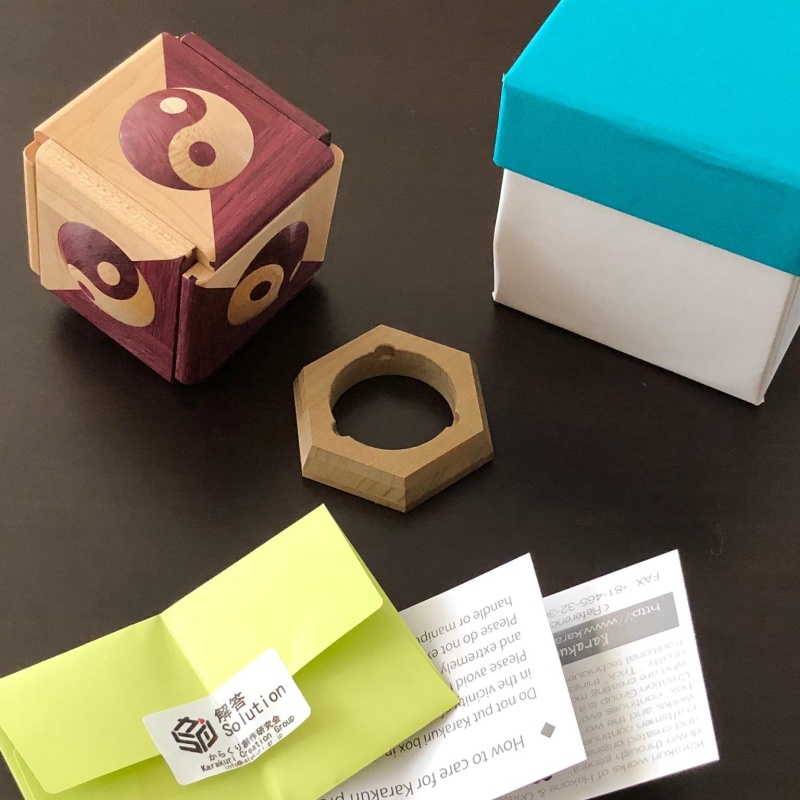 Yin-Yang - Rare version- Karakuri Box by Kawashima