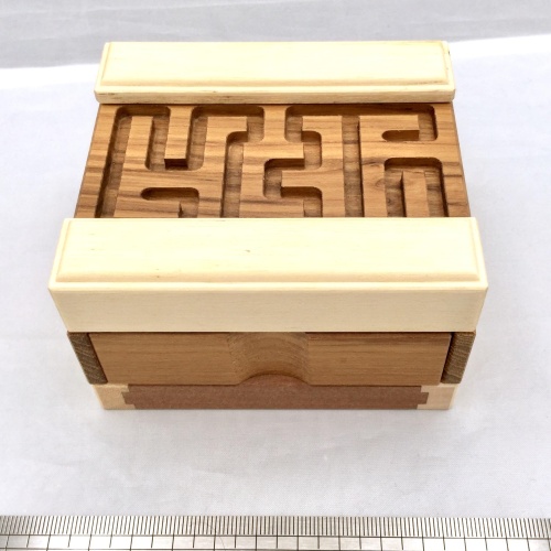 Meanders Box