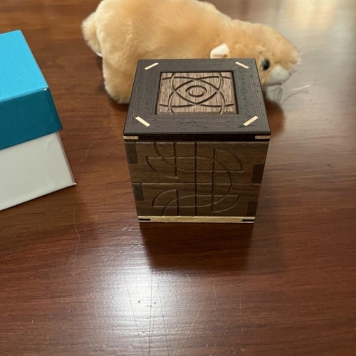 L Cube (white & black)