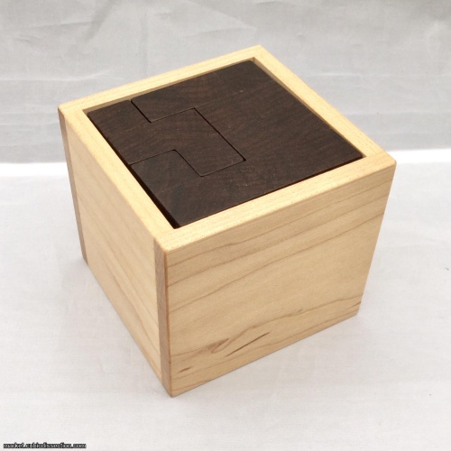 Oskar's Two-Piece Puzzle