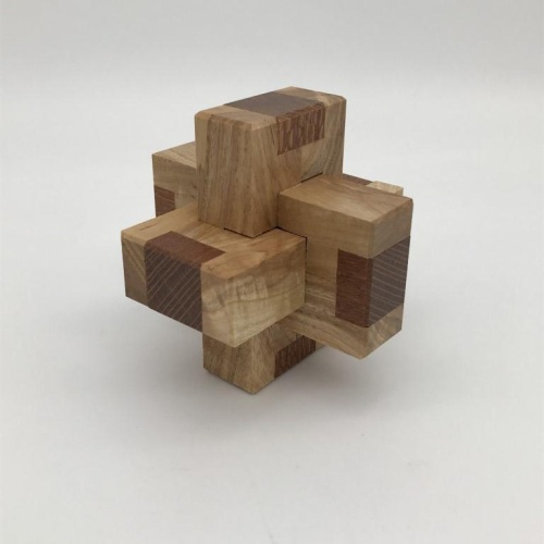 Stepping Burr by Junichi Yananose unique woods