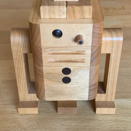 Droid (Stephan Baumegger), made by Pelikan