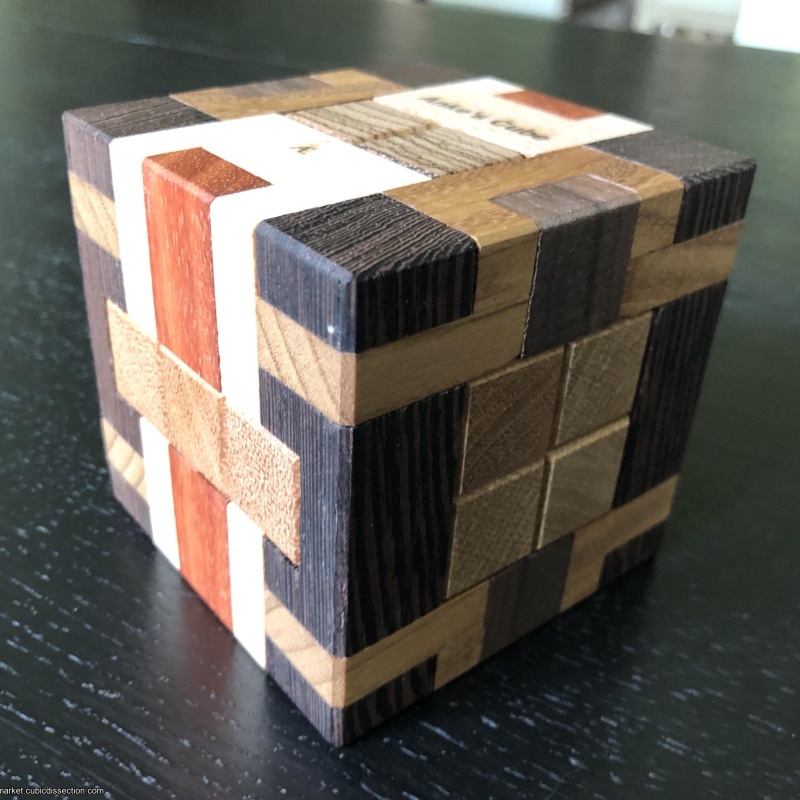 Anke's Cube by Alfons Eyckmnans