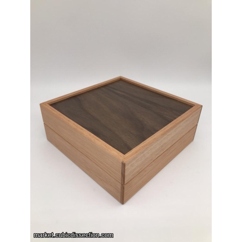 Reticulated Cubes by Lee Sallows (RPP)