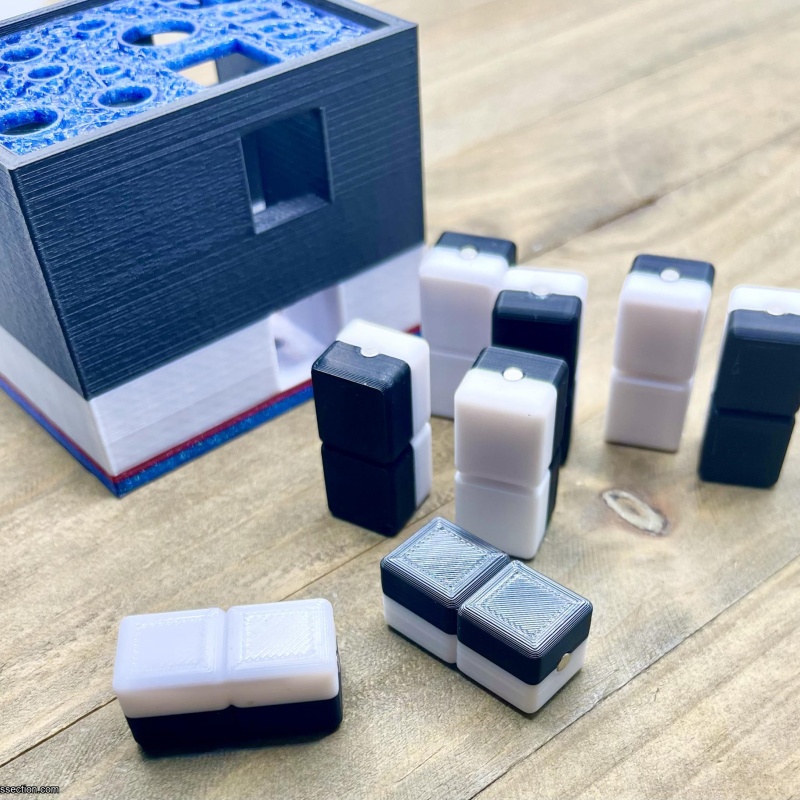 8 Eyes Packing Puzzle