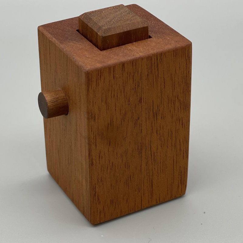 Dowel N Peg (Original IPP16 Exchange Puzzle by Tom Lensch)