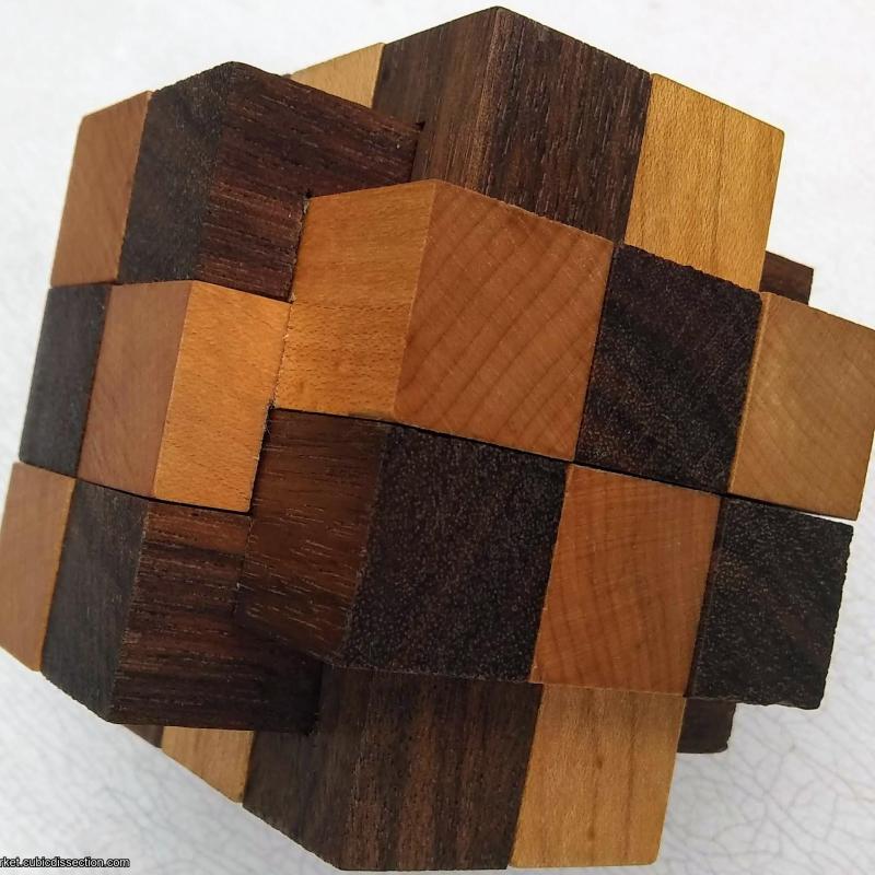 Checkered Burr (18 pieces)