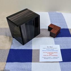 5L Box by Hajime Katsumoto