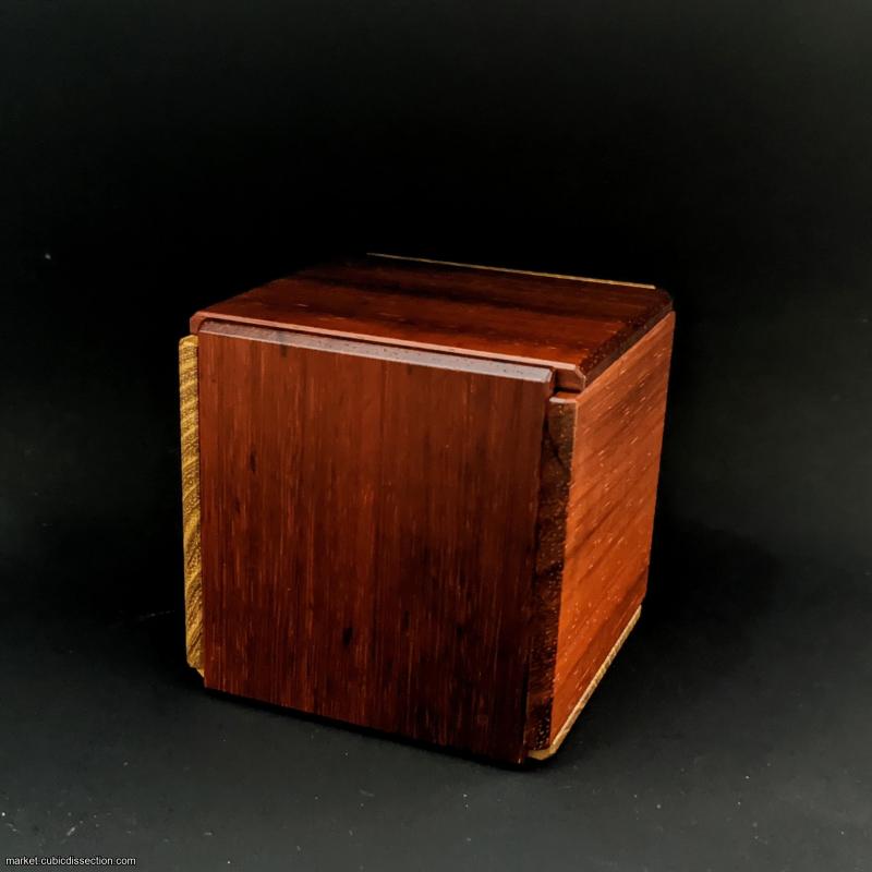 Aquarius Box (Small) by Hiroshi Iwahara