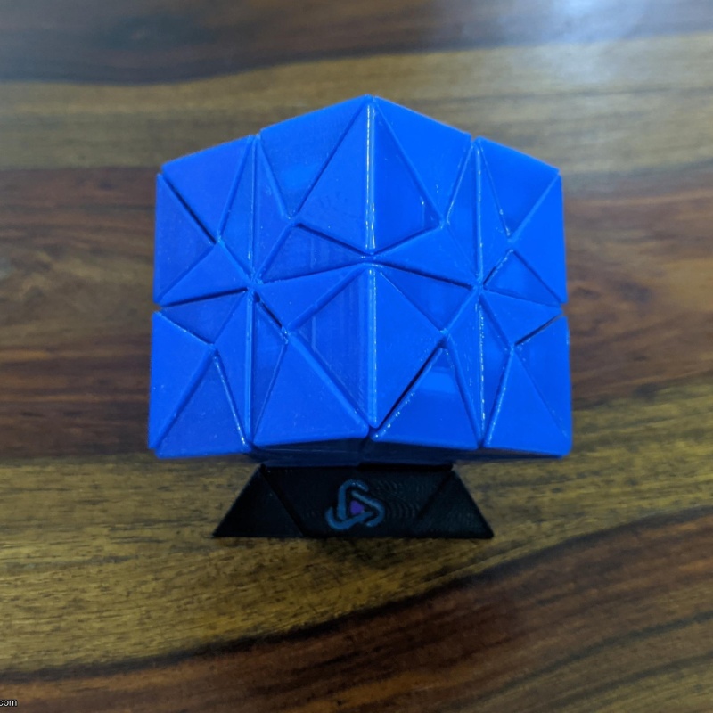 Opus 3 by Lahav Svorai