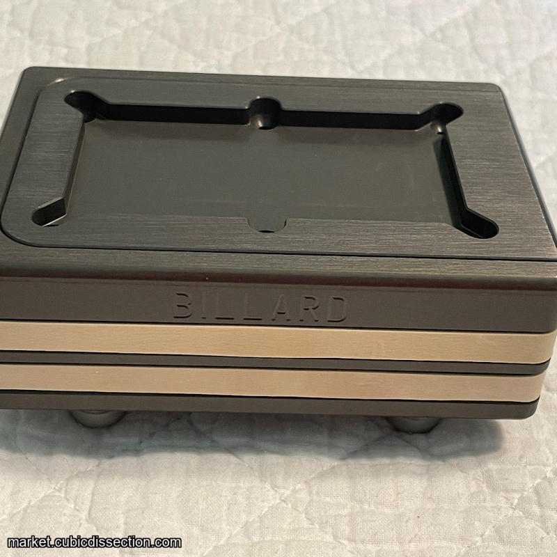 Billard by Chris Cormier