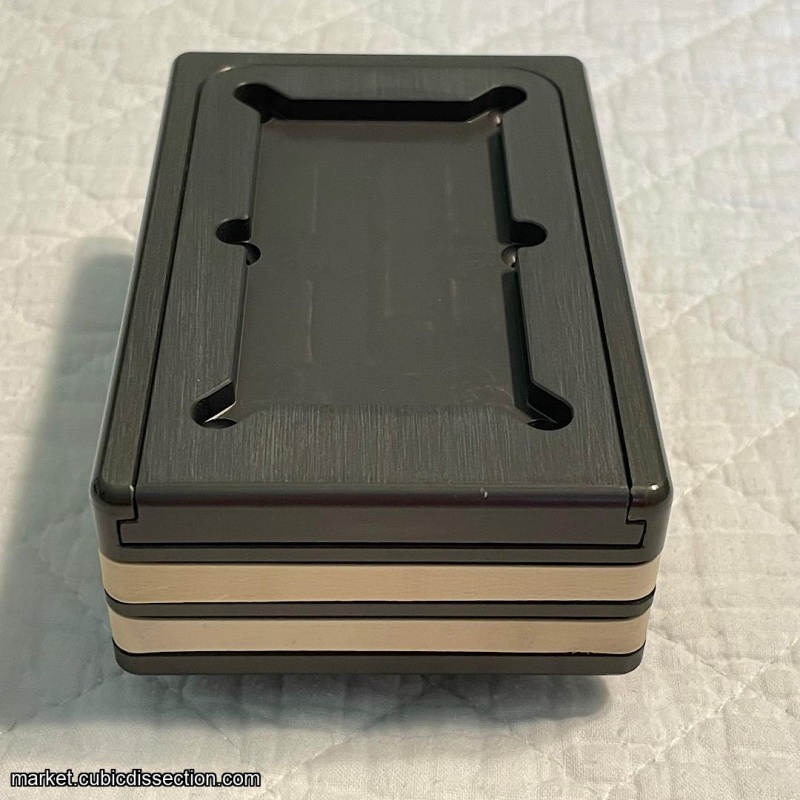 Billard by Chris Cormier