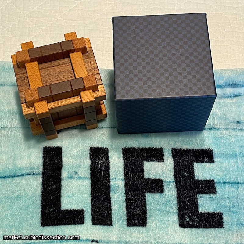 Karakuri 8 Burr Box