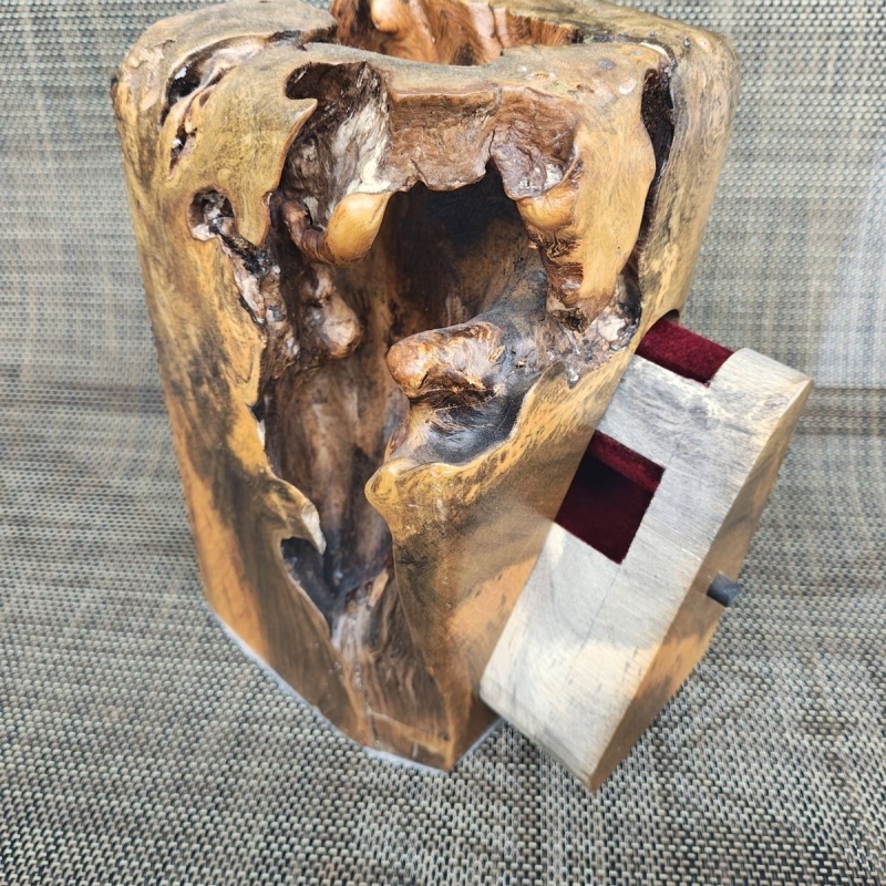 Trinket Box with one hidden Compartment by Jeff Trag