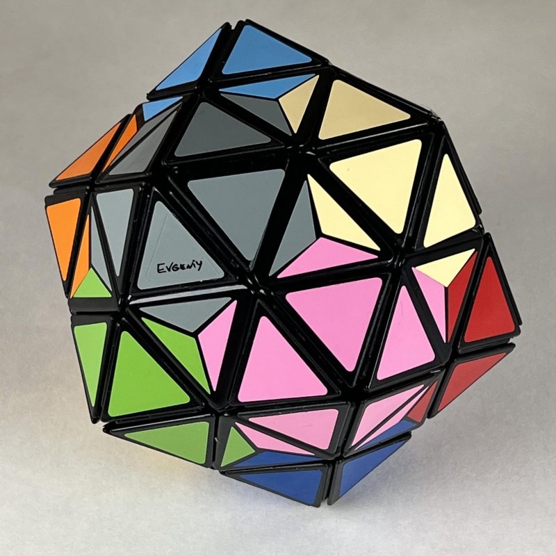 EVGENIY ICOSAHEDRON DOGIX