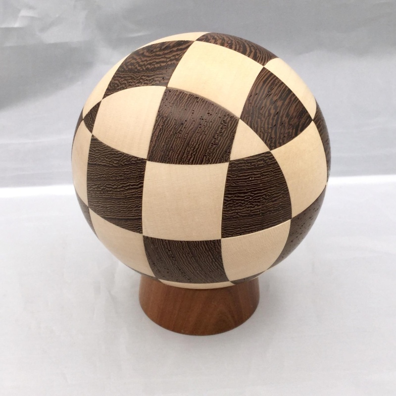 Convolution globe