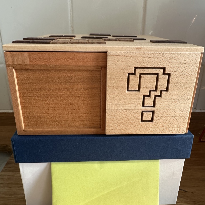 Idea Box by Karakuri