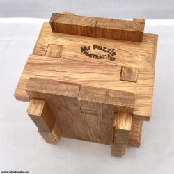 Dicey Box 12 piece wooden burr
