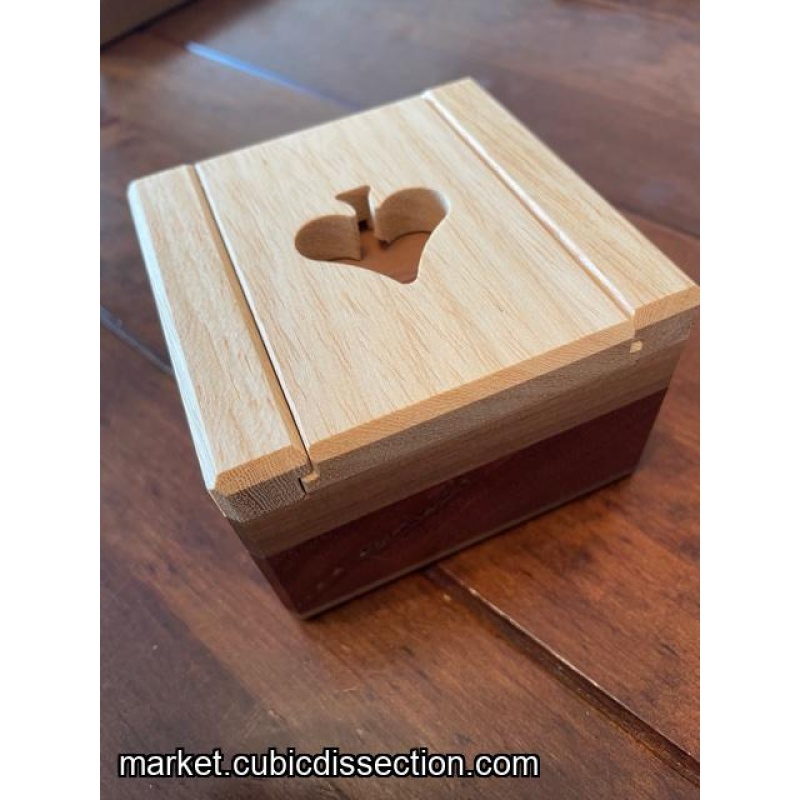 Spade Box by Juno