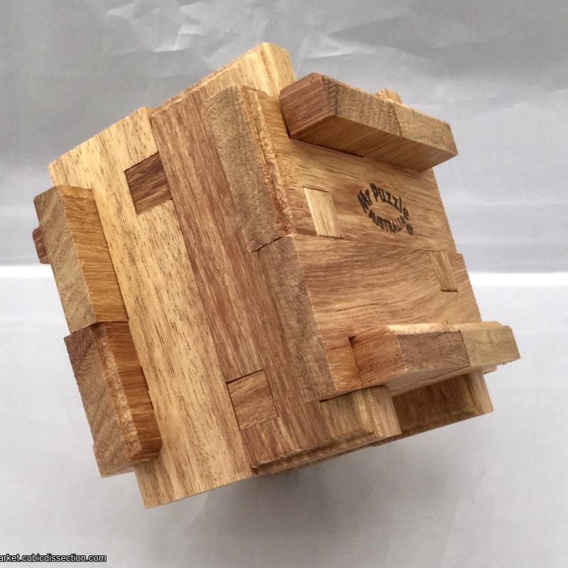 Dicey Box 12 piece wooden burr