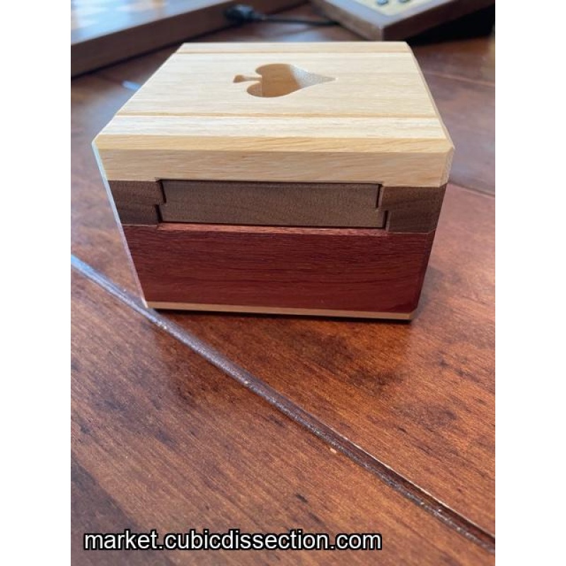 Spade Box by Juno