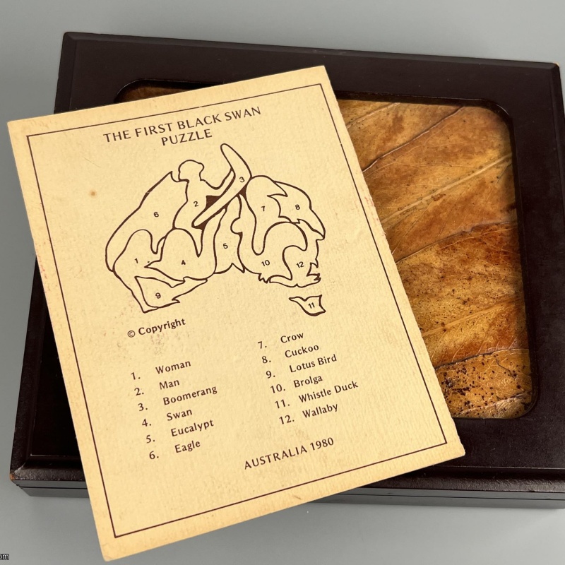 The First Black Swan Puzzle - Australia 1980 - Bronze -  Ilaria Logi