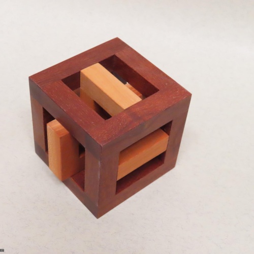 Caged Knot (IPP25 exchange)