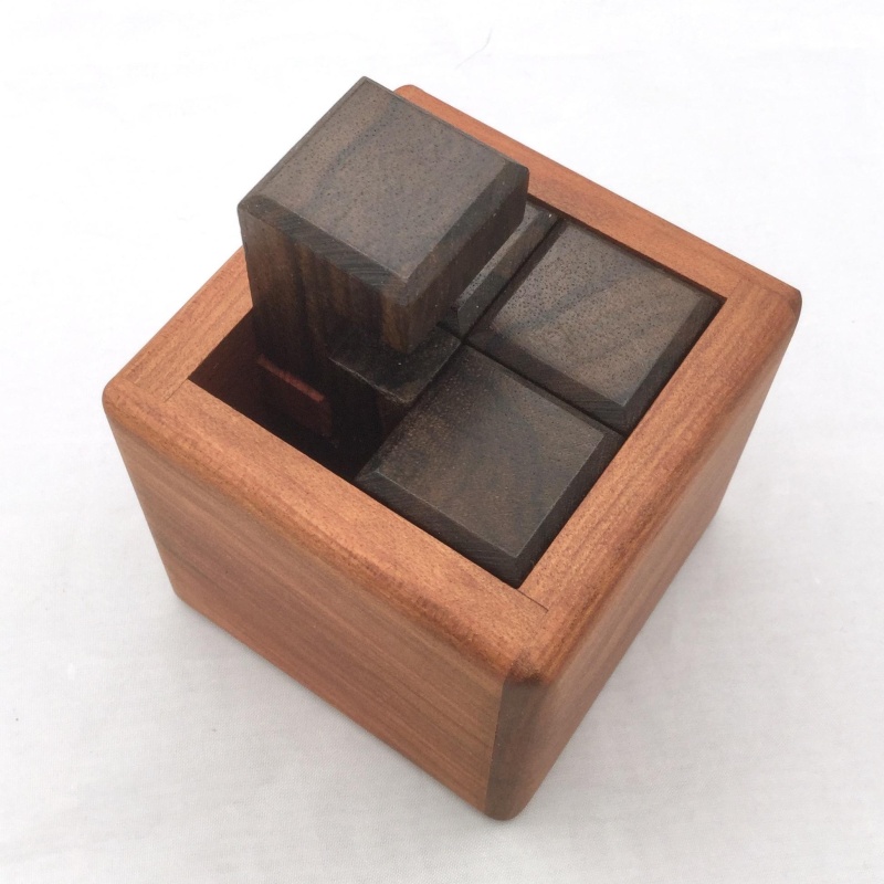 Burrbox 1