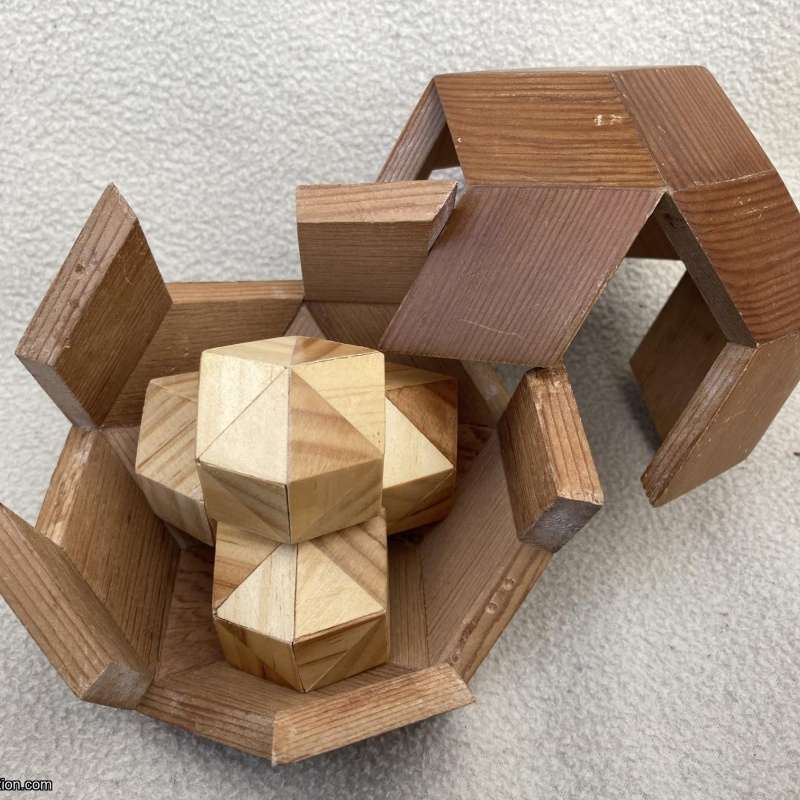 rhombic polyhedron set